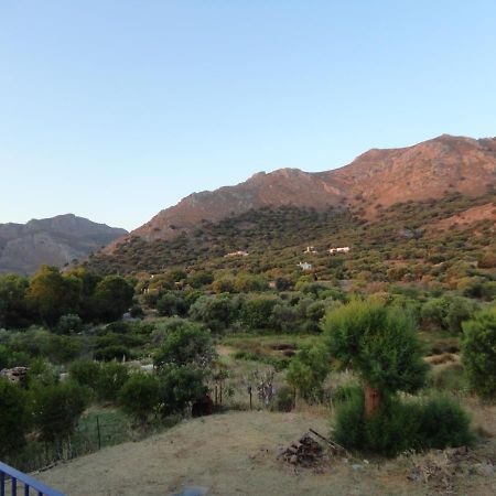 Pavlos Rooms Livadia  Exterior foto