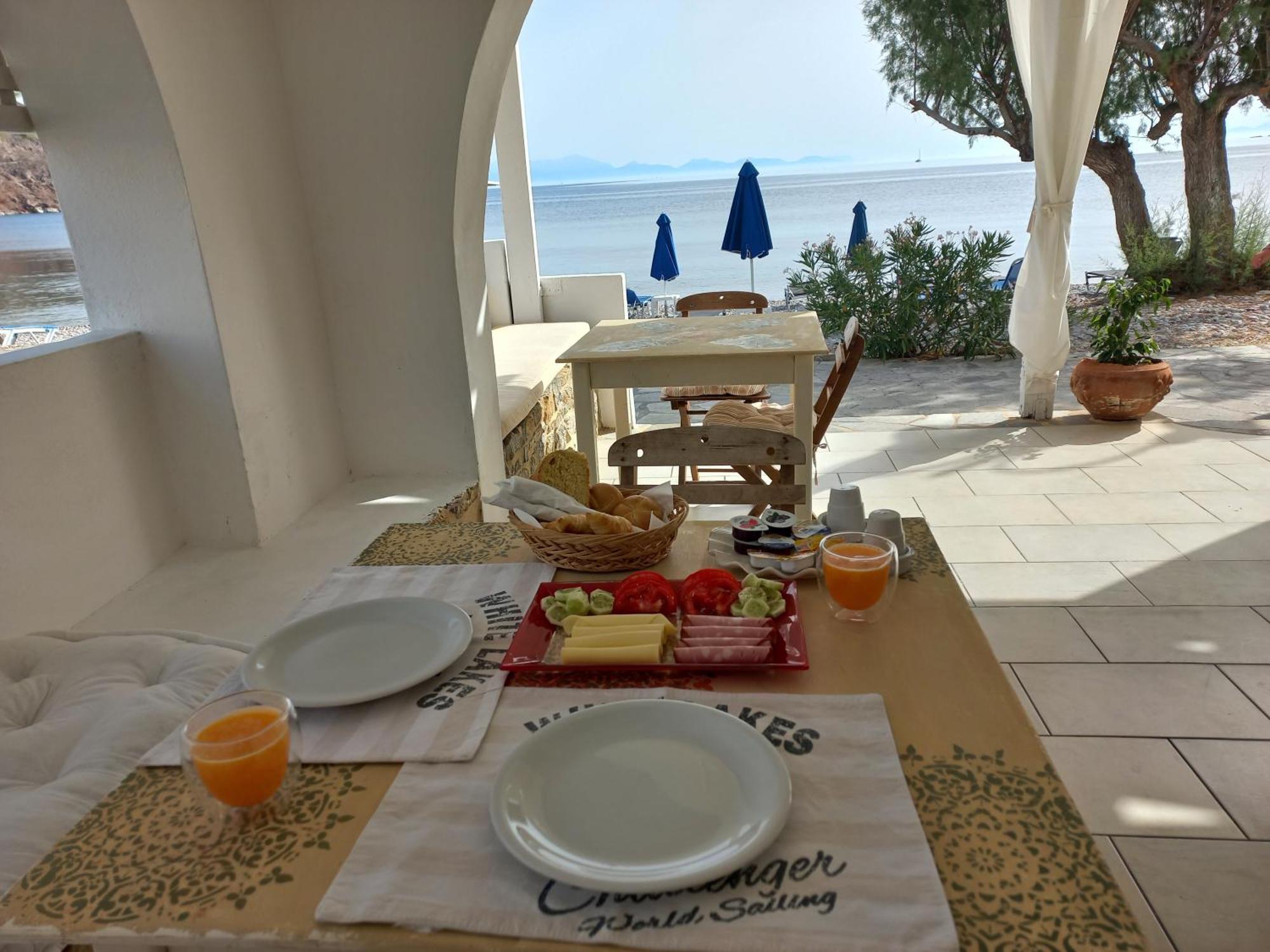 Pavlos Rooms Livadia  Exterior foto