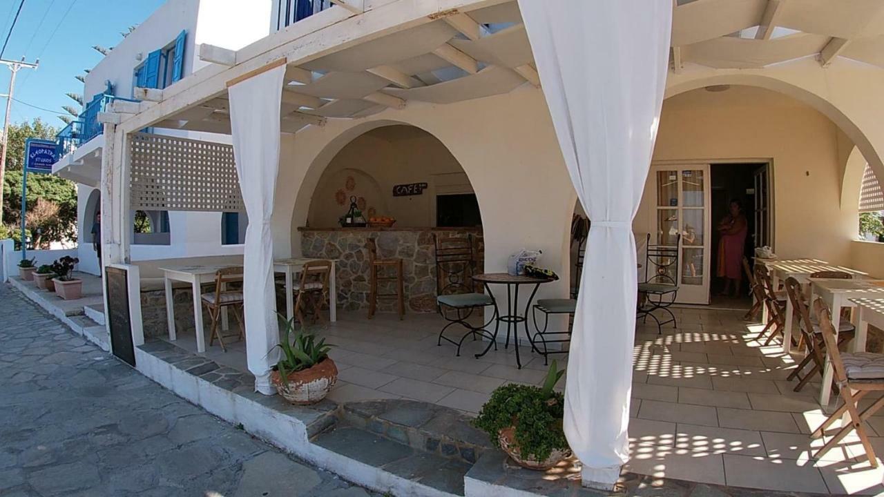 Pavlos Rooms Livadia  Exterior foto
